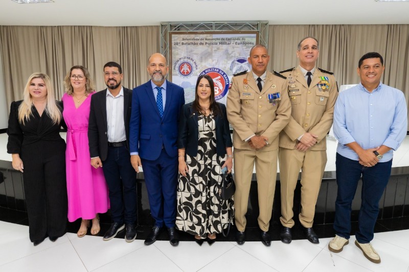 Foto: Divulgação - Prefeito Gandhi participa de solenidade de assunção do novo comandante do 28° BPM em Eunápolis