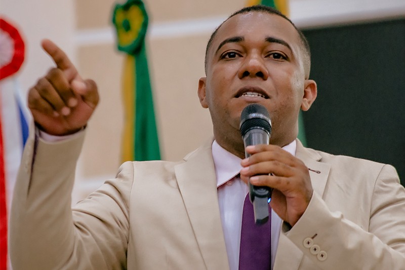 Foto: Arquivo/BAHIA DIA A DIA - Câmara de Itabela cumpre decisão judicial e suspende exercício do mandato do vereador Lucas Lemos