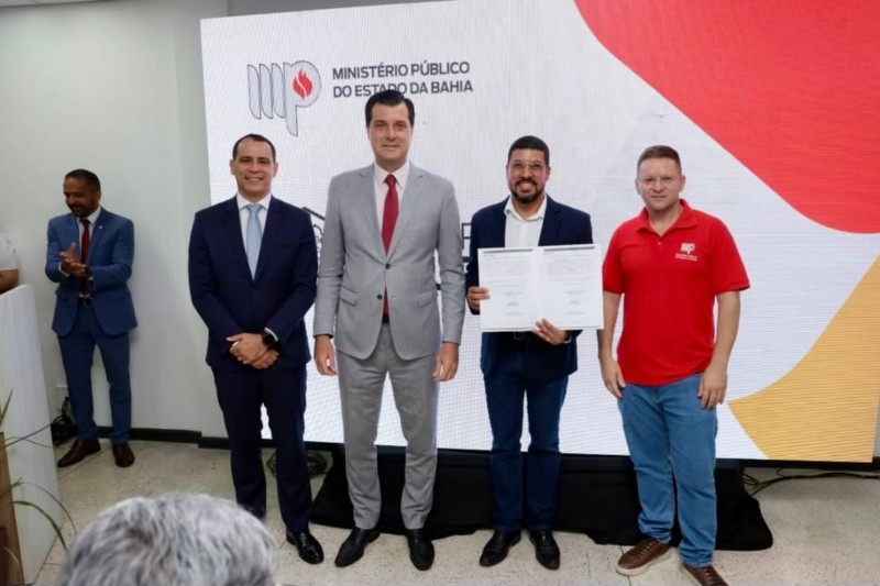 Foto: Divulgação - Prefeito Ricardo Flauzino assina adesão e Itabela passa a integrar projeto “Município Seguro” do MP-BA