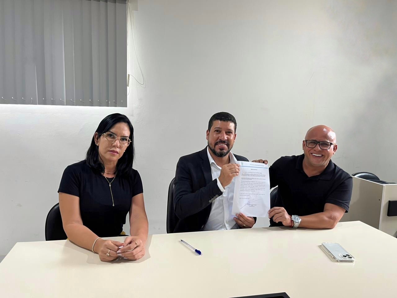 Prefeito Ricardo Flauzino inicia o ano com investimento de mais de R$ 1 milh�o na reforma de escolas municipais