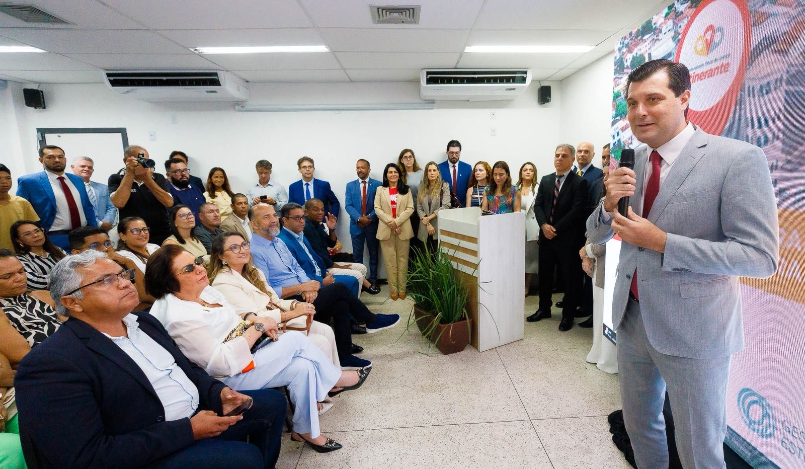 Prefeito Ricardo Flauzino assina adesão e Itabela passa a integrar projeto “Município Seguro” do MP-BA Prefeito Ricardo Flauzino assina adesão e Itabela passa a integrar projeto “Município Seguro” do MP-BA