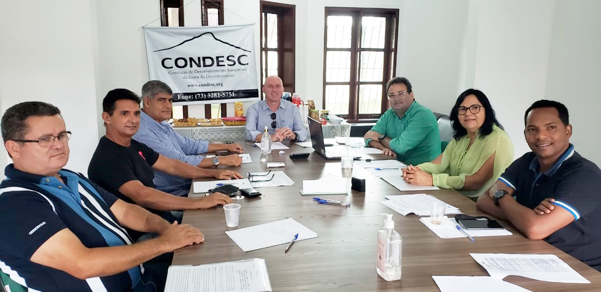 Reunião no CONDESC definiu estratégias de ações nos municípios atingidos pelas chuvas. (Foto: Divulgação)