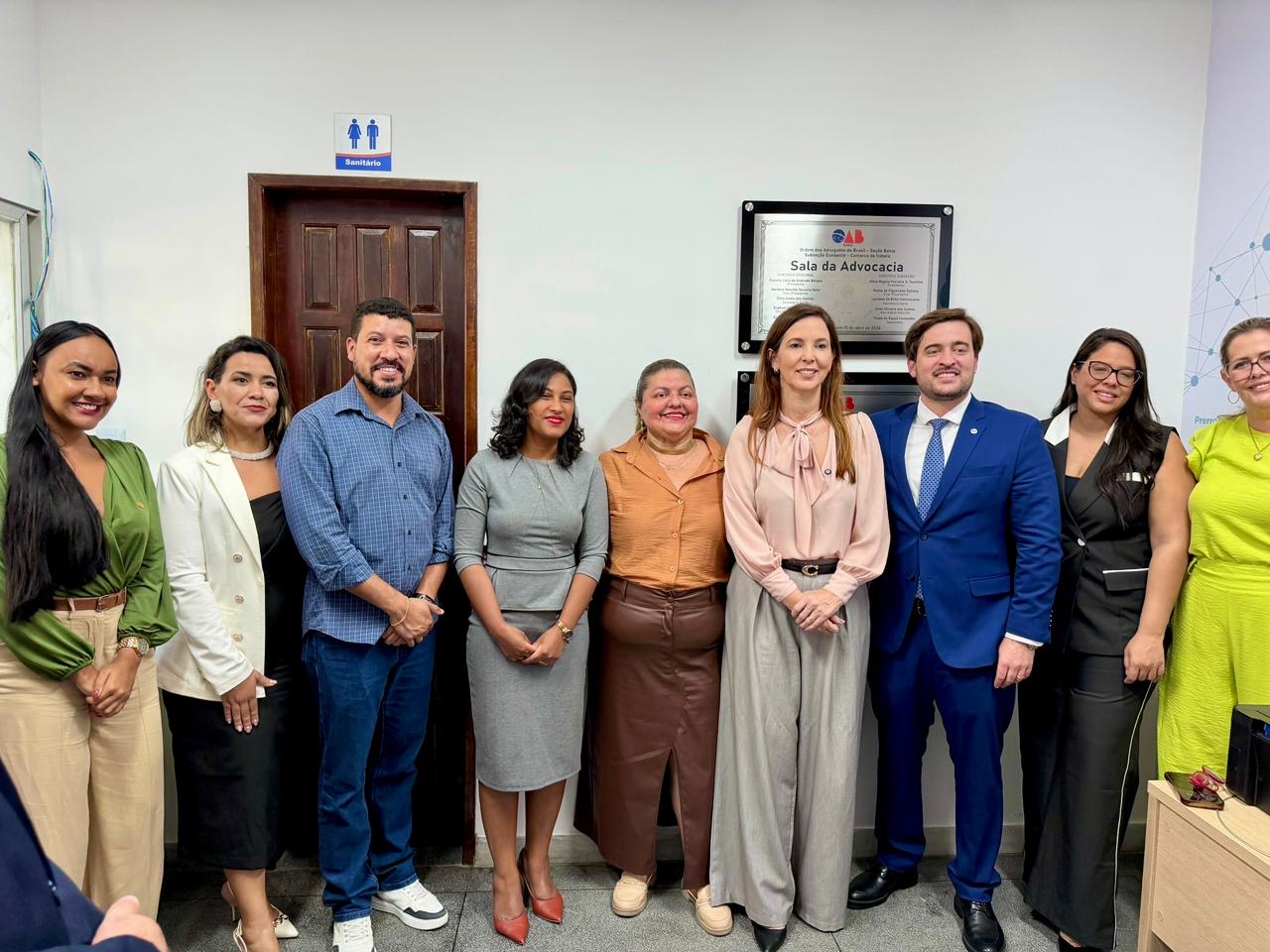 Prefeito Ricardo Flauzino participa da reinaugura��o da Sala da OAB em Itabela