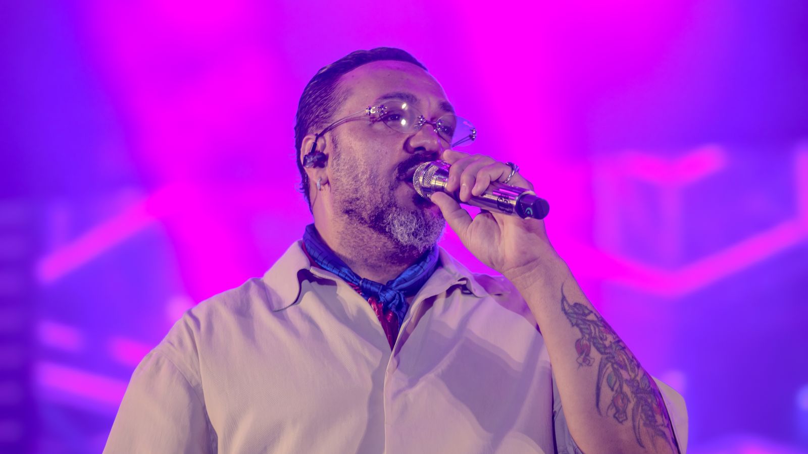 Axé e romantismo marcaram a primeira noite do Réveillon Axé Moi Axé e romantismo marcaram a primeira noite do Réveillon Axé Moi