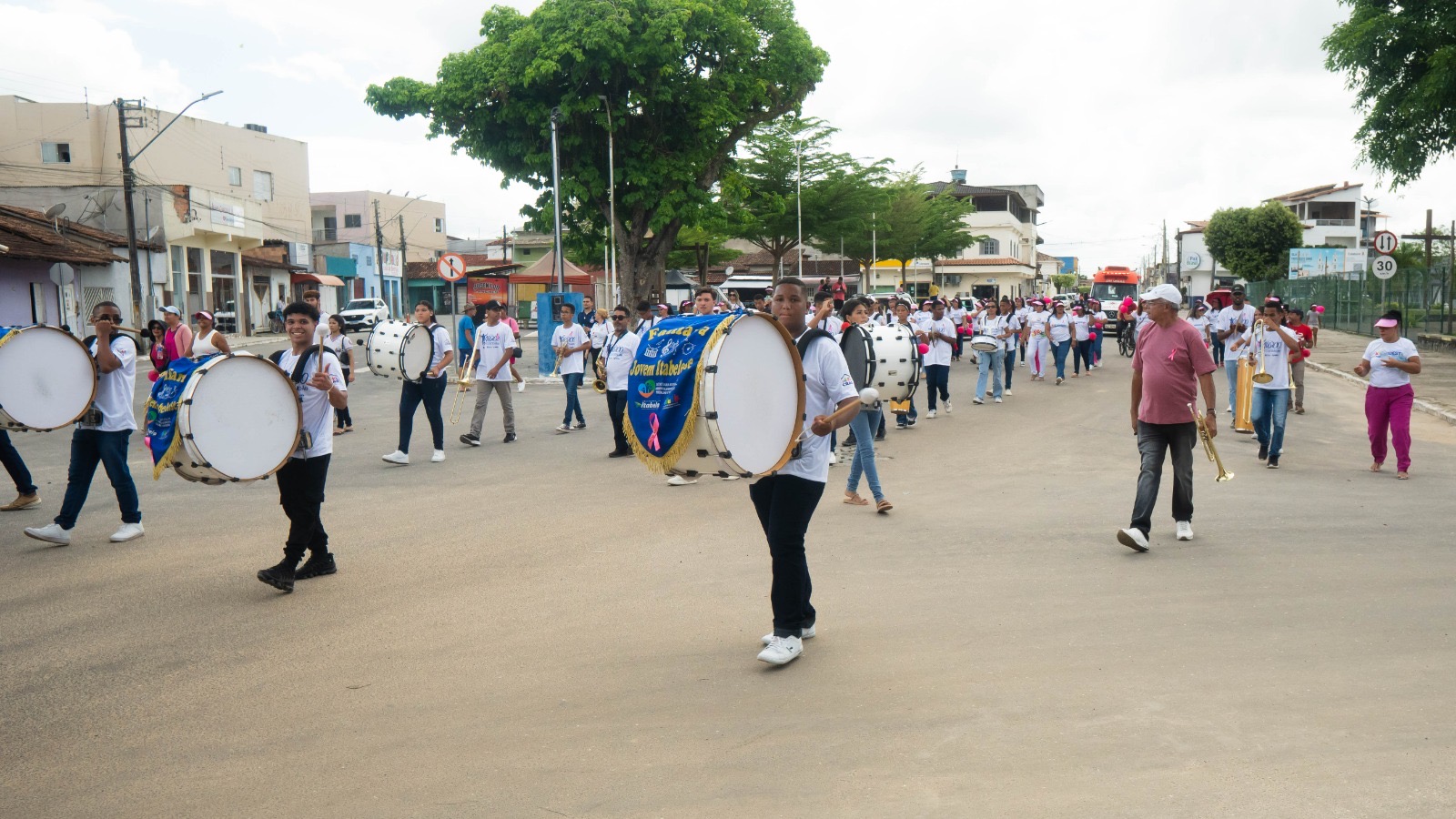 Outubro Rosa: Prefeitura de Itabela promove caminhada pela prevenção e pela saúde da mulher Outubro Rosa: Prefeitura de Itabela promove caminhada pela prevenção e pela saúde da mulher