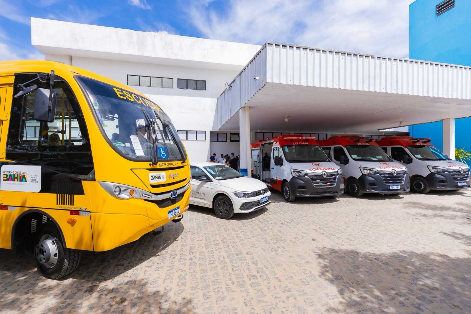 HGE em novo patamar: Rob�rio entrega tom�grafo, sala de medica��o e Enfermaria; SAMU, Educa��o e Assist�ncia Social recebem novos ve�culos