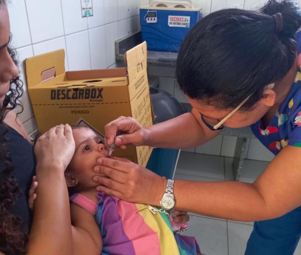 Dia D da campanha de vacinao contra a poliomielite  sucesso em Eunpolis - (Foto: Divulgao)