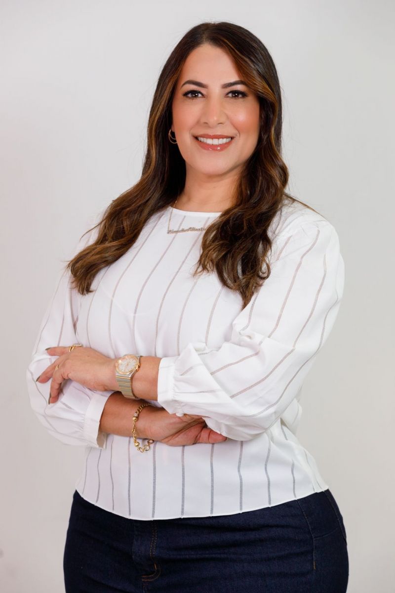 Cl�udia Oliveira � eleita presidente da Comiss�o dos Direitos da Mulher da Alba