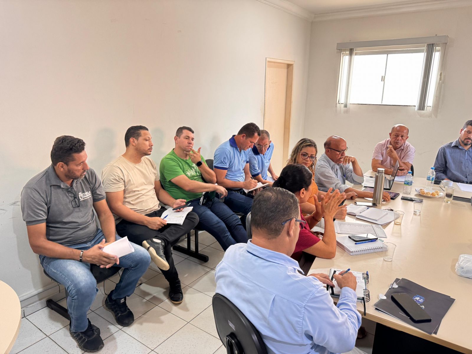 Prefeito Ricardo Flauzino reúne secretariado em reunião técnica administrativa Prefeito Ricardo Flauzino reúne secretariado em reunião técnica administrativa