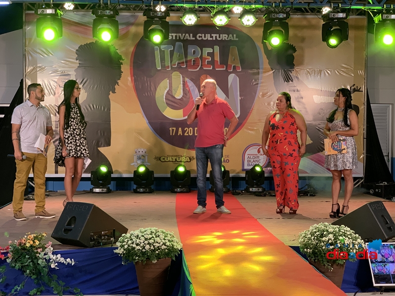 Prefeito Luciano Francisqueto ressaltou que o festival destacou a importncia do apoio aos fazedores de cultura de Itabela. (Foto: Divulgao)