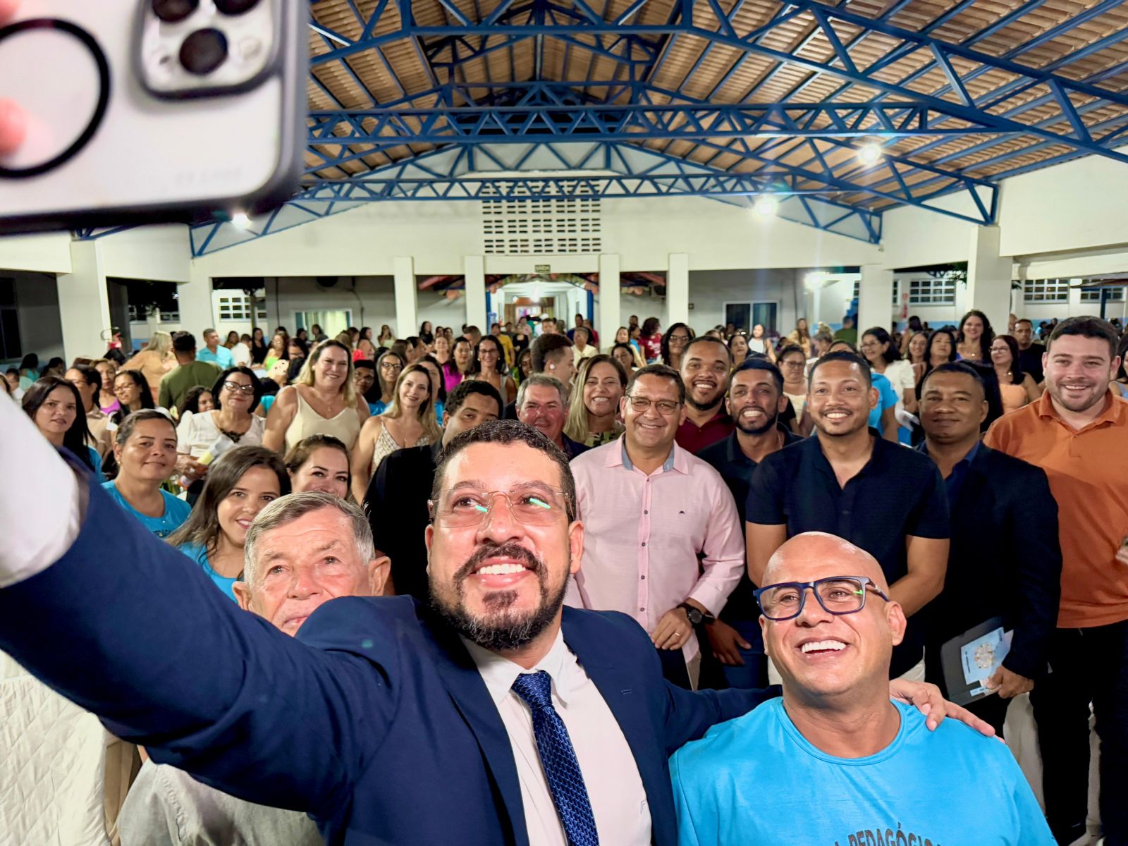 Prefeito Ricardo Flauzino anuncia reajuste de 6,27% para professores na Jornada Pedaggica 2025. (Foto: Divulgao)