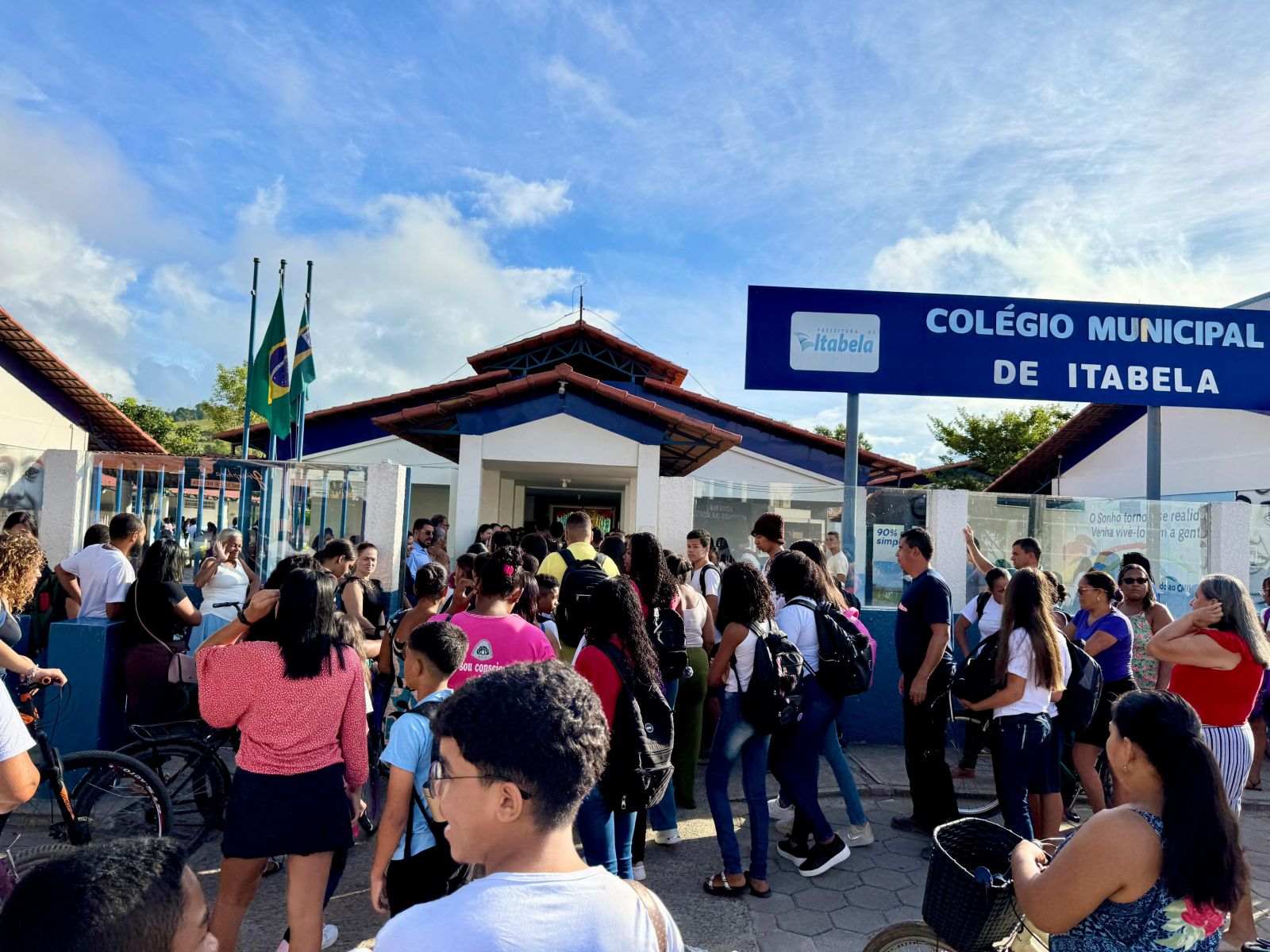 Volta s aulas rene mais de 5 mil alunos da rede municipal de ensino em Itabela. (Foto: Divulgao)