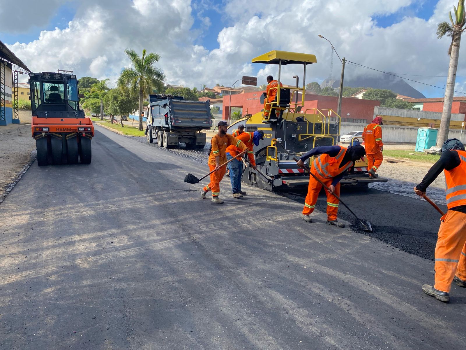 Parceria com a Secretaria de Infraestrutura do Estado foram garantidos 4 km de asfalto no municipio. (Foto: Divulgao)