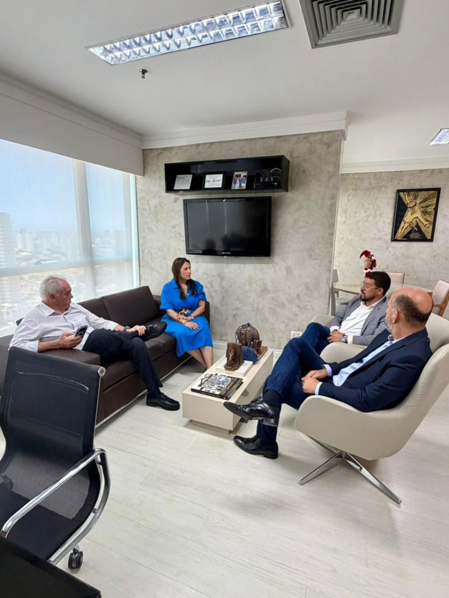 Prefeito Ricardo Flauzino cumpre agenda em Salvador e fortalece dilogo com lideranas do PSD. (Foto: Divulgao)