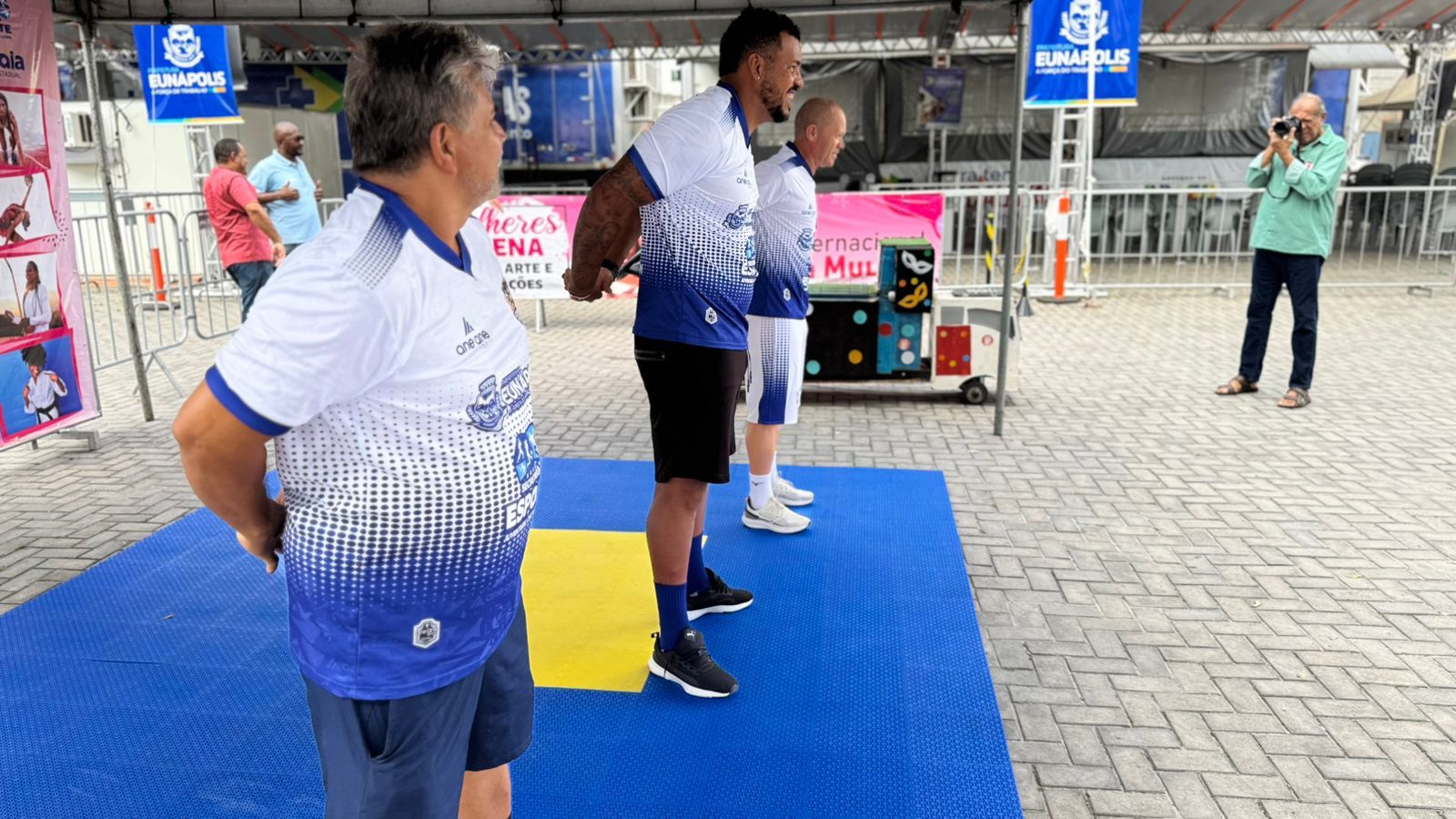 Eun�polis iniciou programa��o do M�s da Mulher com evento na Pra�a do Pequi; eventos seguem at� 29 de mar�o em diversos bairros