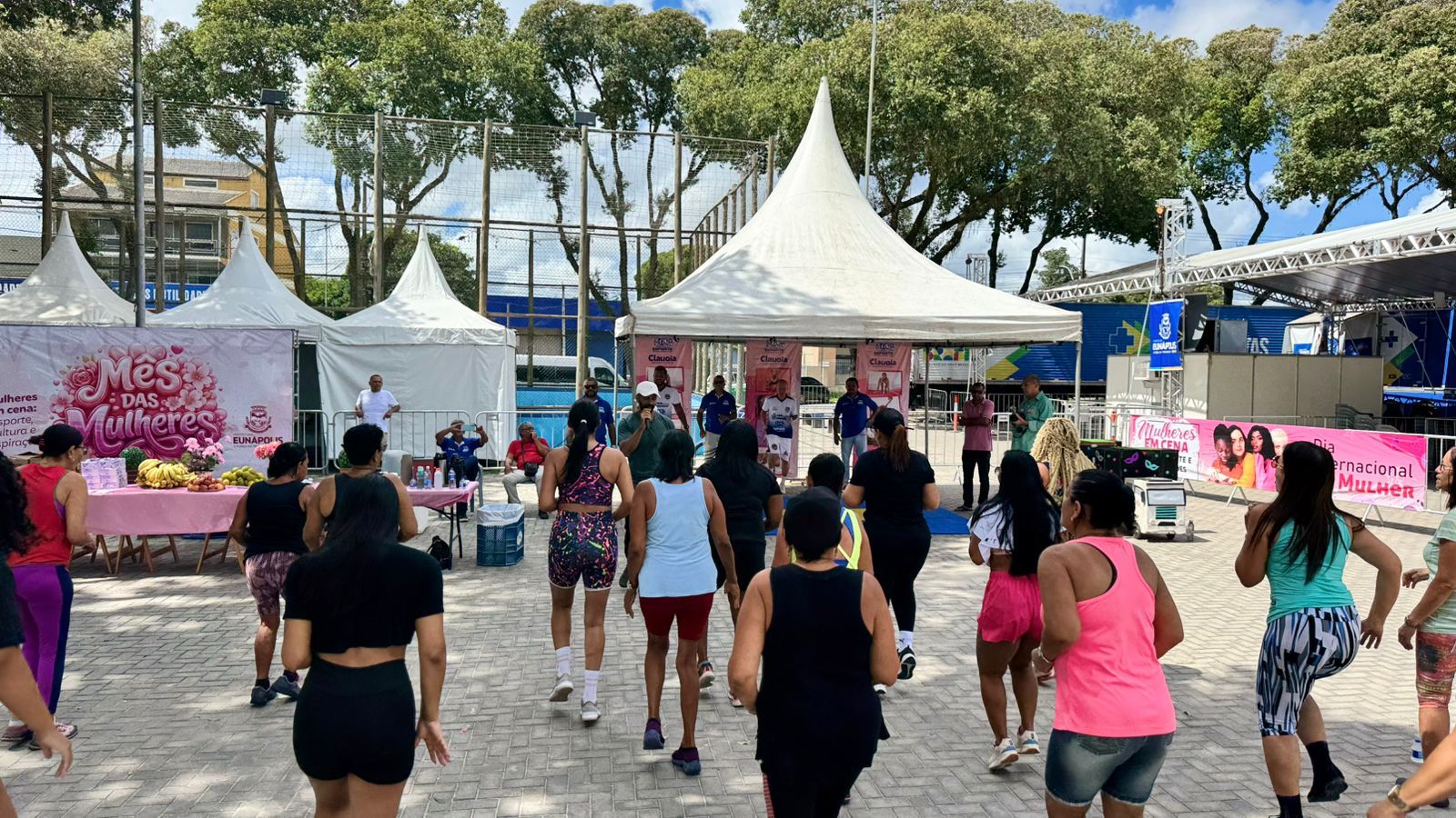 Eun�polis iniciou programa��o do M�s da Mulher com evento na Pra�a do Pequi; eventos seguem at� 29 de mar�o em diversos bairros