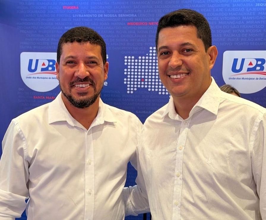 A convite do governador Jer�nimo, Ricardo Flauzino e Gandhi cumprem agenda em Salvador