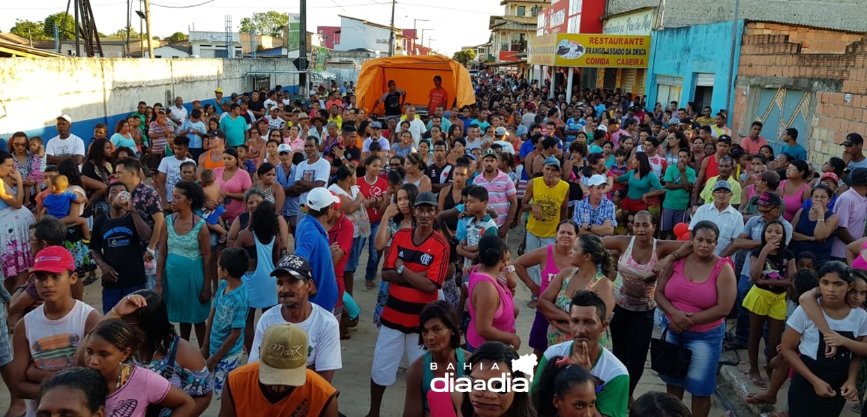 Público lotou espaço para acompanhar os sorteios. (Foto: Alex Gonçalves/BAHIA DIA A DIA)