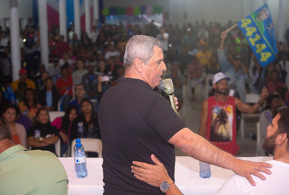 Tio Pedro Dapé. durante encontro político em Itabela. (Foto: Divulgação)