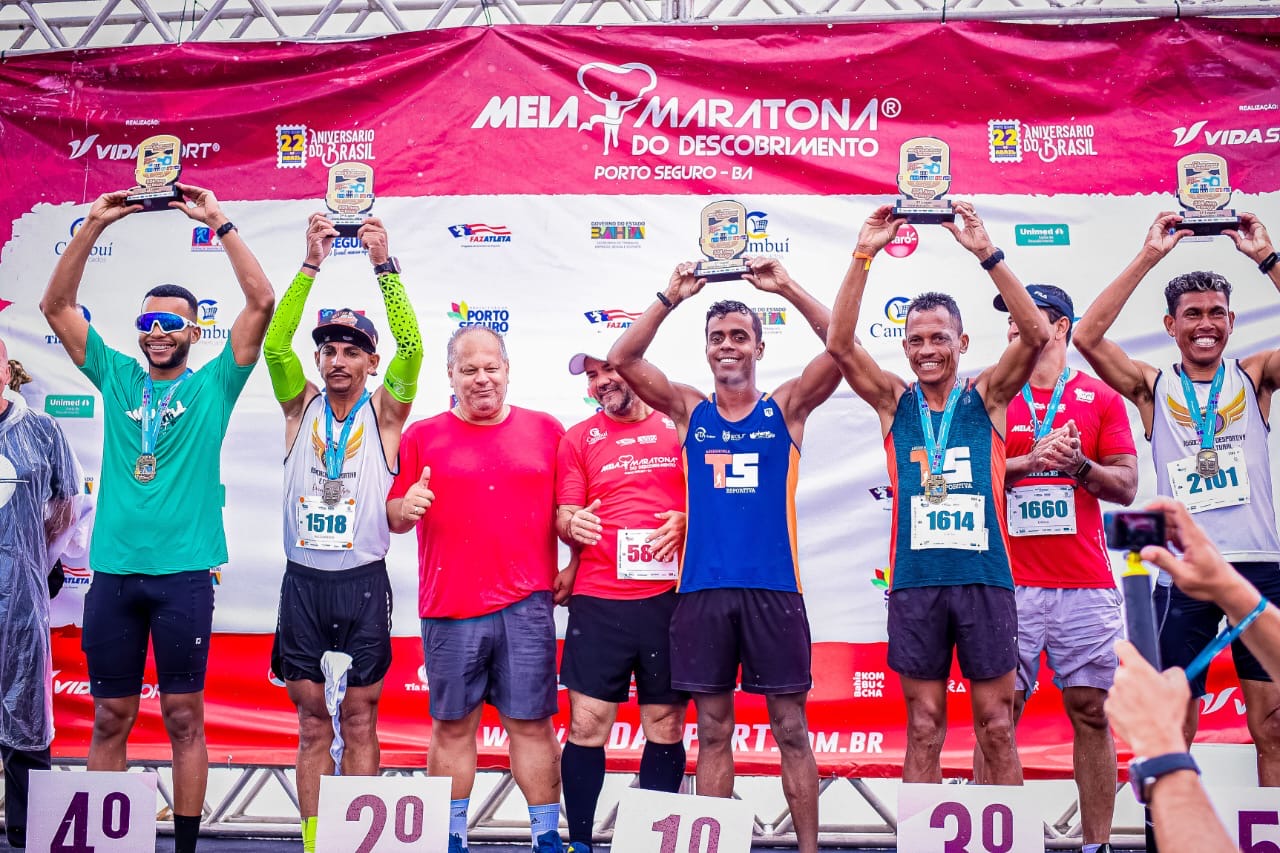 De Guaratinga para o pdio: a jornada de Idarlan Teixeira no atletismo - (Foto: Divulgao)