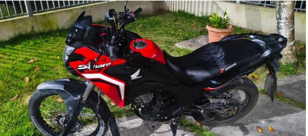 PM prende dupla com arma de fogo e moto adulterada em Eunpolis