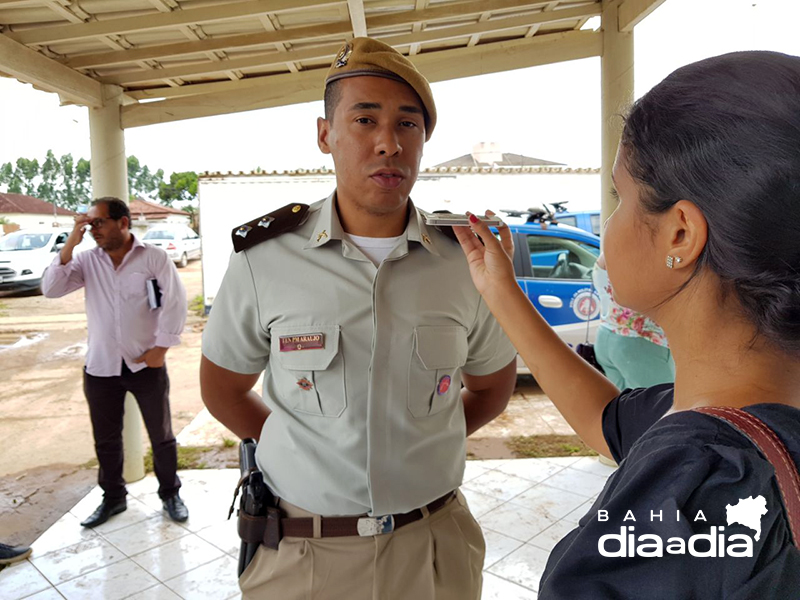 Comandante da PM de Itabela, tenente Diego Arajo ressalta a importncia do programa Ronda Escolar em Itabela.(Foto: Alex Gonalves/BAHIA DIA A DIA)