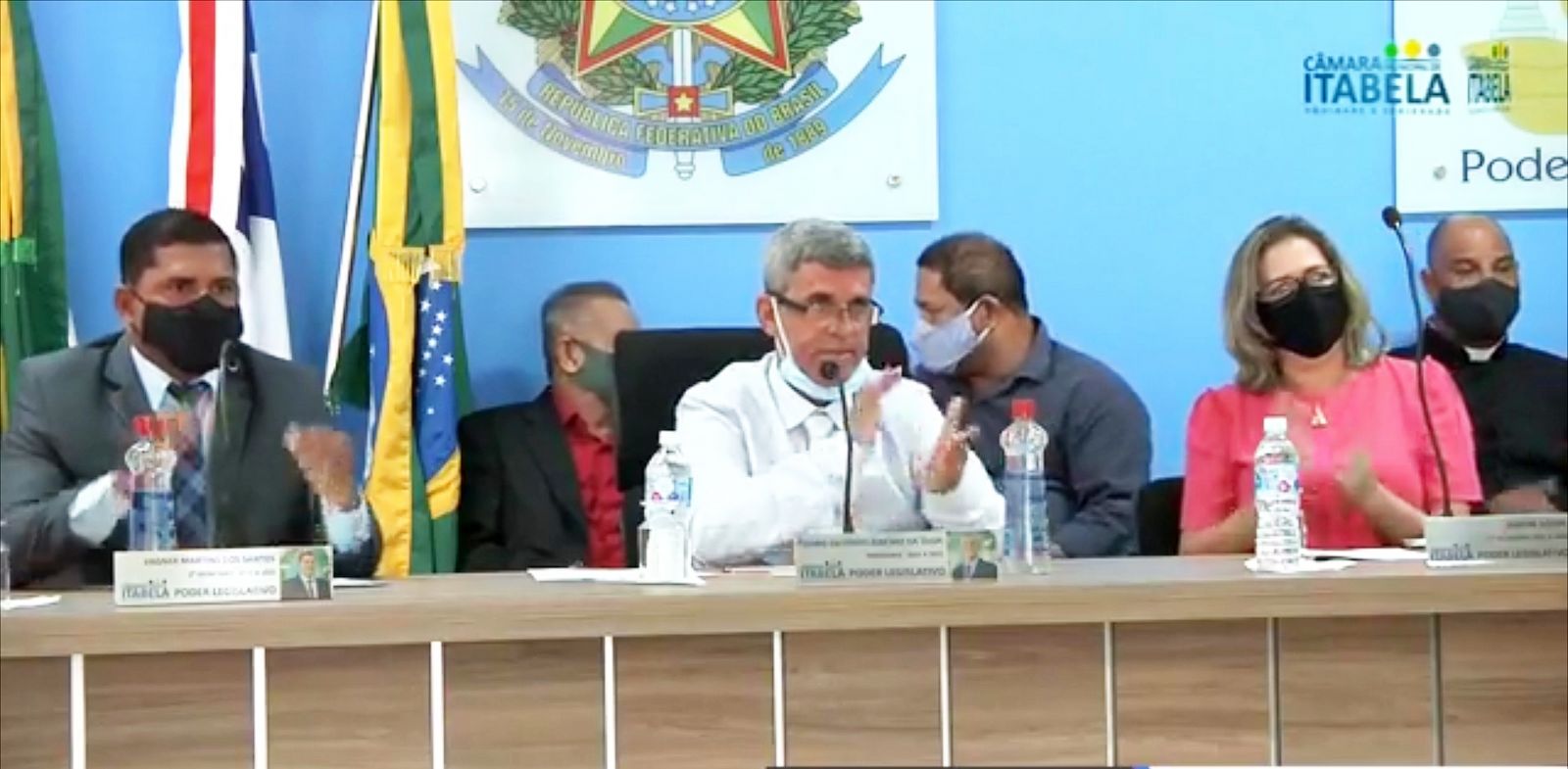 Sesso  foi presidida pelo presidente da Cmara Municipal, vereador Tio Pedro Dap (PP). (Foto: BAHIA DIA A DIA)