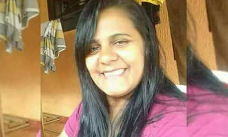 Lorenia Alves Vieira Costa de 38 anos estava internada em estado grave. (Foto: Reproduo/Facebook)