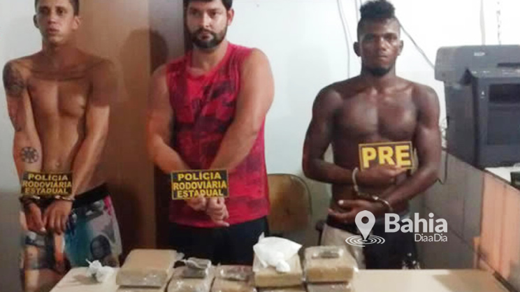 Suspeitos abasteciam o trfico de drogas em Porto Seguro. (Foto: Divulgao/PRF)