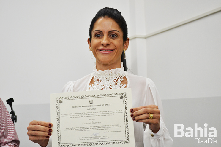Christine Pinto (PSD) foi diplomada prefeita de Guaratinga. (Foto: Alex Barbosa/Bahia Dia a Dia)