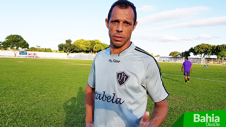  MaxWell Santos Silva, de 38 anos  uma das aposta da Seleo de Itabela. (Foto: Alex Gonalves/BAHIA DIA A DIA)