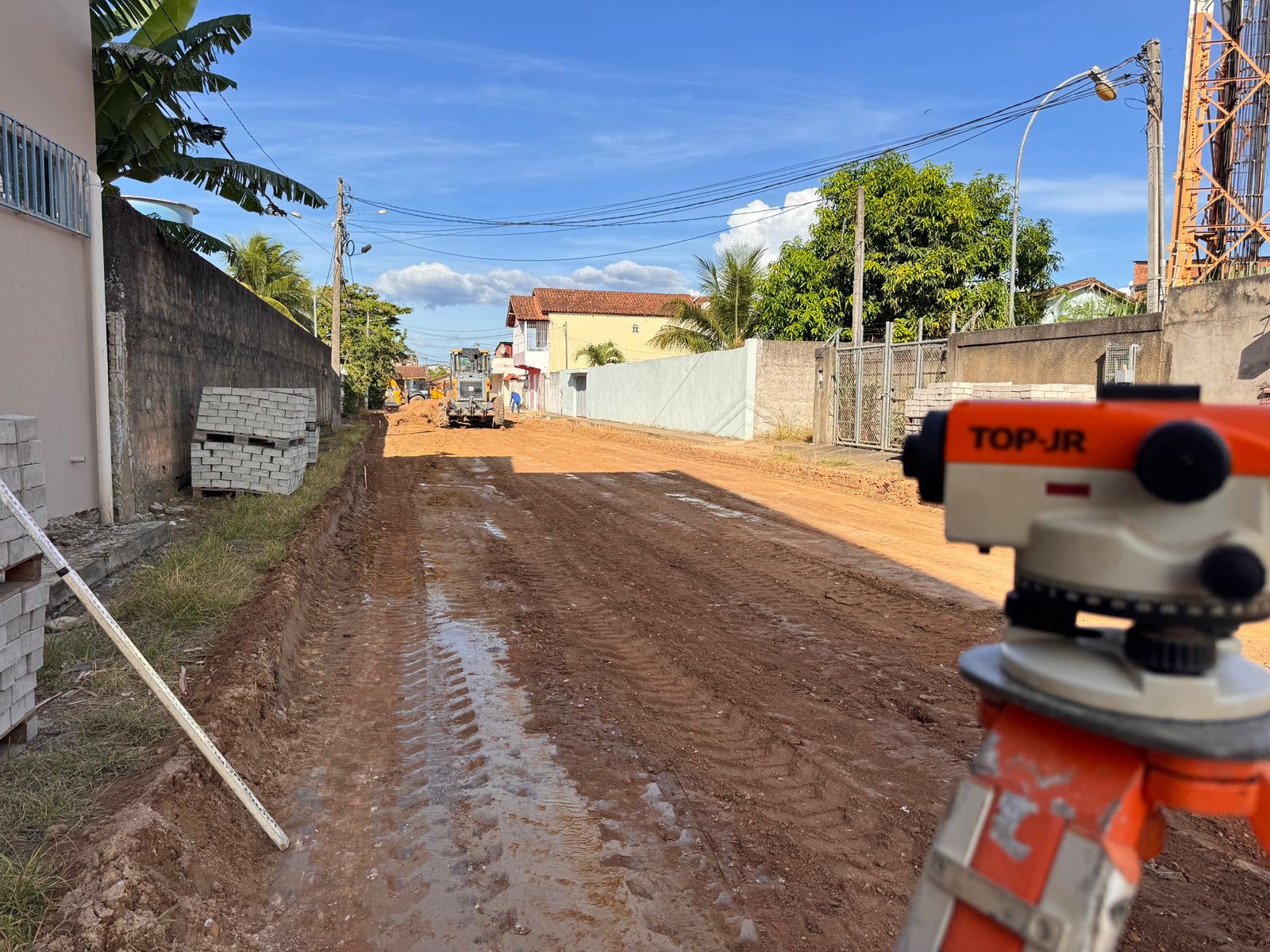 Pavimenta��o da Rua Peixoto � comemorada por fi�is da Par�quia Nossa Senhora Aparecida em Itabela