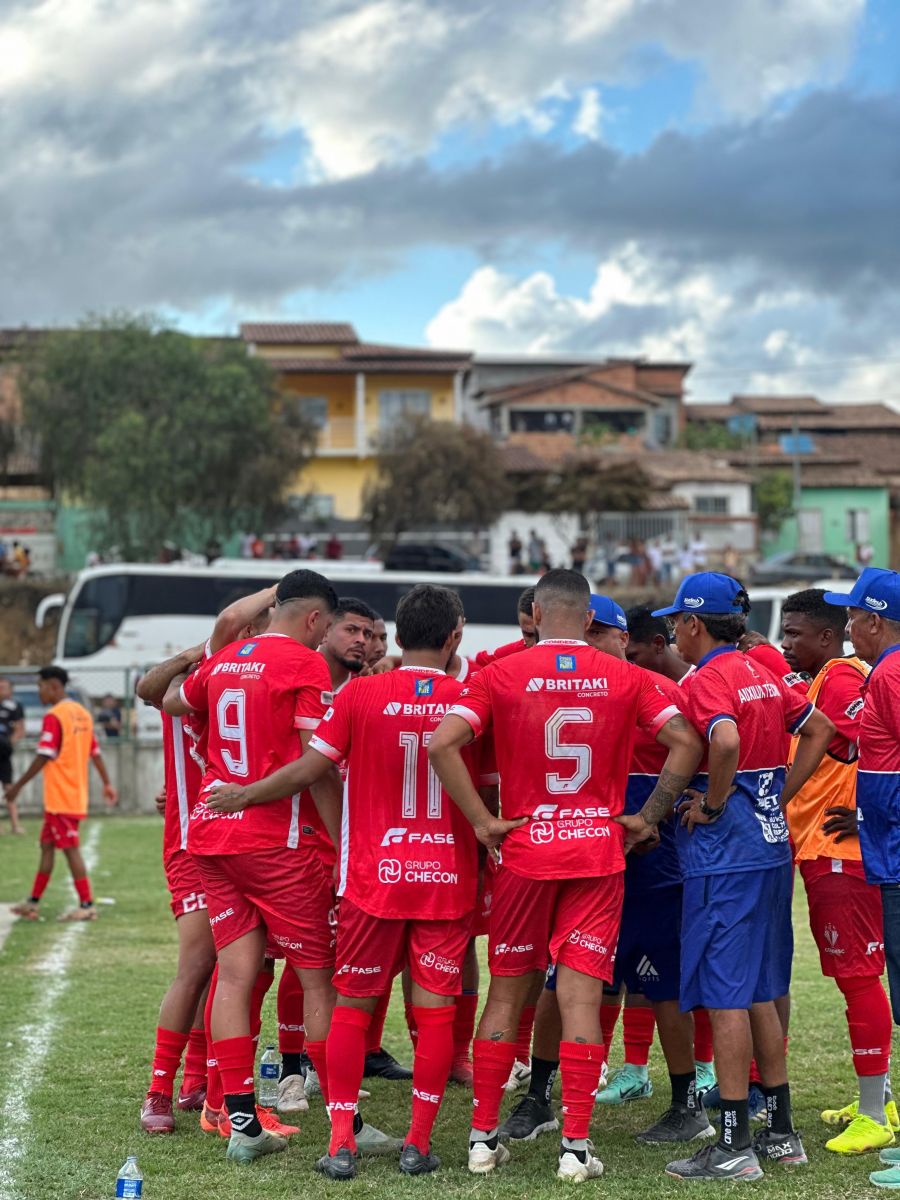 Guaratinga vence Porto Seguro por 2 a 0 e segue lder invicta na Copa CONDESC 2025