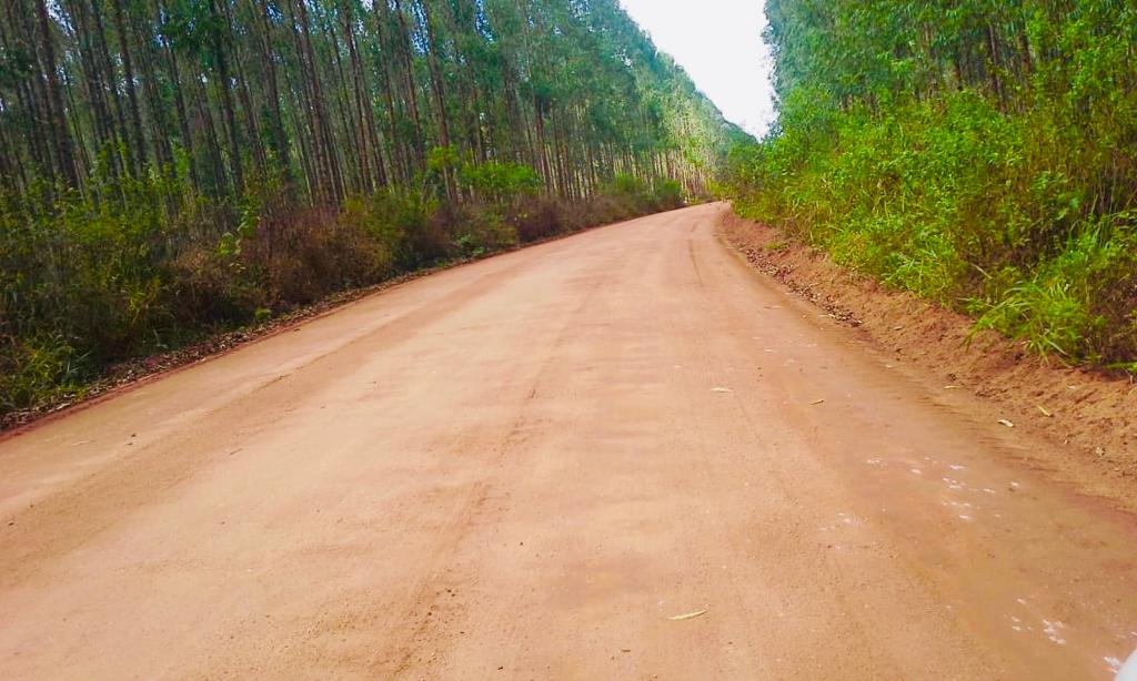 Força tarefa reforça manutenção de vias nas zonas rural e urbana em Eunápolis. (Foto: Divulgação)